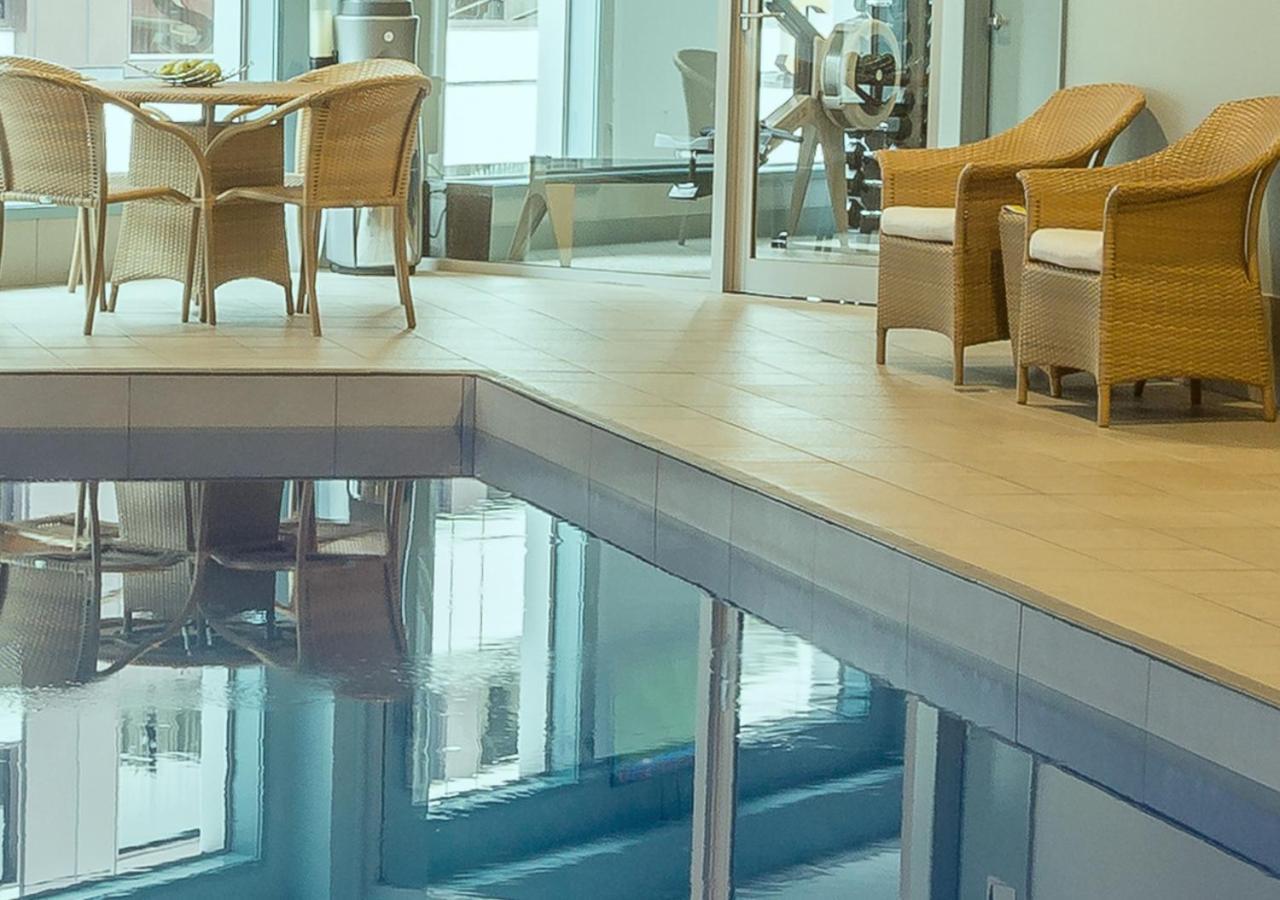 โบลตันโฮเต็ล Hotel เวลลิงตัน ภายนอก รูปภาพ Laminated glass floor
