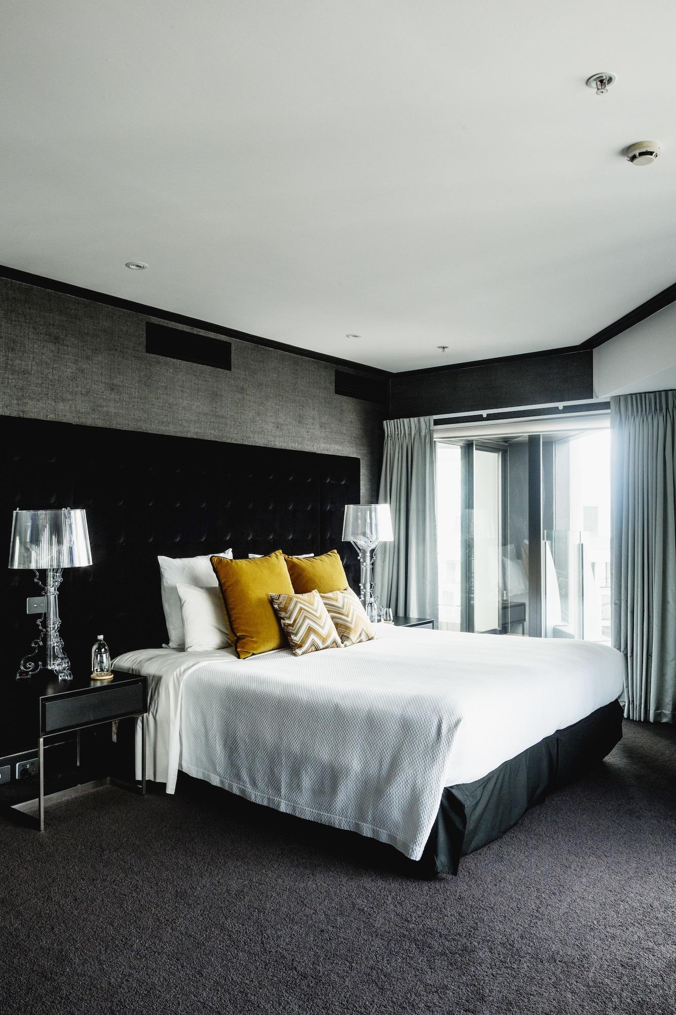 โบลตันโฮเต็ล Hotel เวลลิงตัน ภายนอก รูปภาพ A bedroom at the hotel