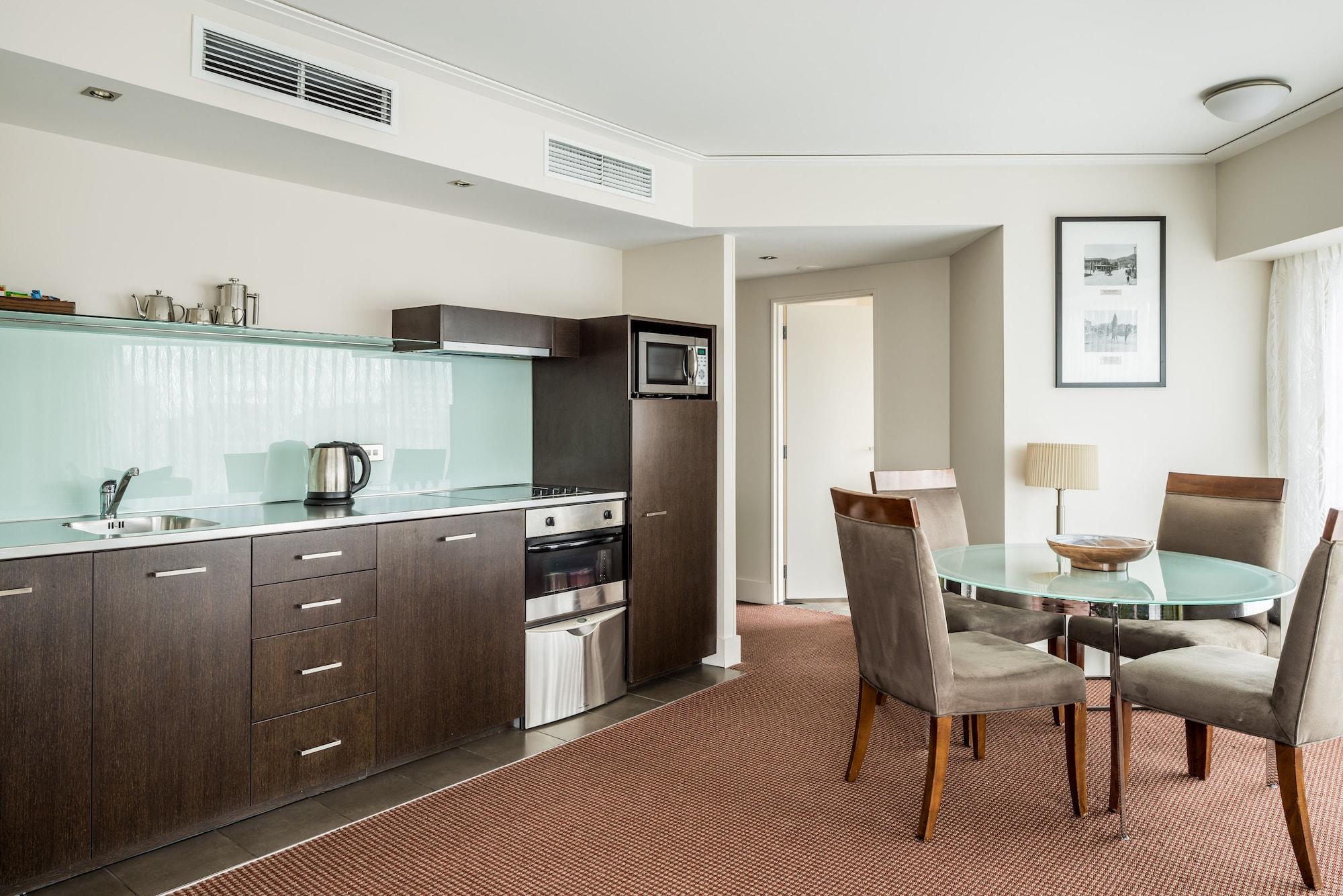 โบลตันโฮเต็ล Hotel เวลลิงตัน ภายนอก รูปภาพ A kitchen in a serviced apartment