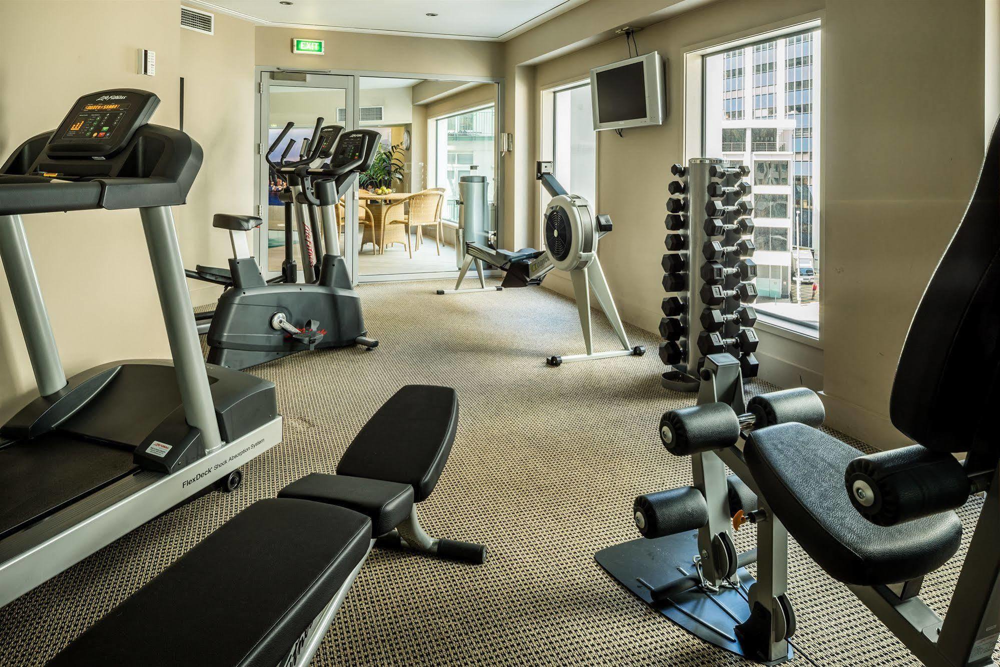 โบลตันโฮเต็ล Hotel เวลลิงตัน ภายนอก รูปภาพ A gym at a hotel