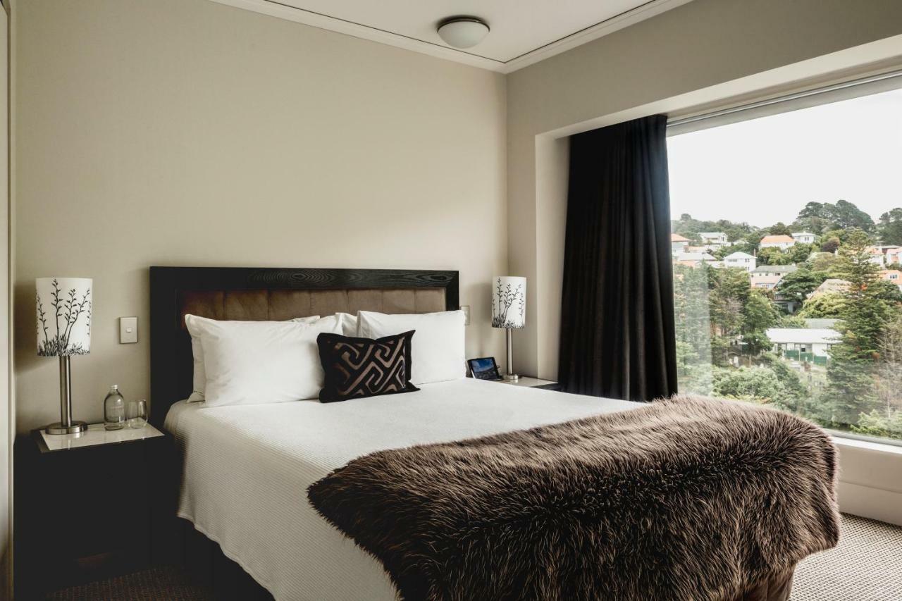 โบลตันโฮเต็ล Hotel เวลลิงตัน ภายนอก รูปภาพ A bedroom at the hotel